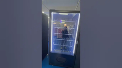 آماده ارسال به ایالات متحده، صفحه نمایش فرورفته است و ماشین فروش تجربه بهتری دارد